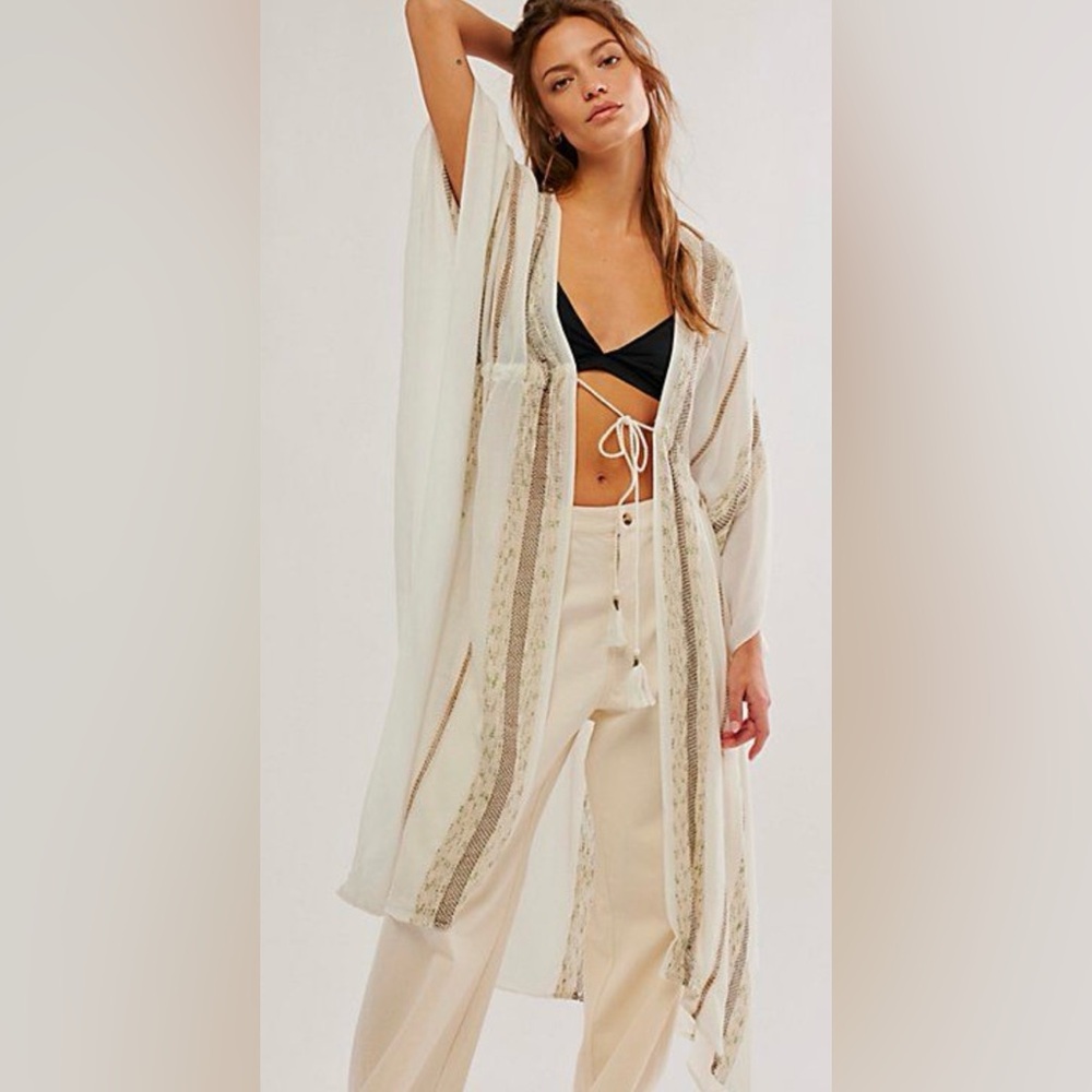 NWOT Free People Emerald Coast Kimono  in Antique Ivory ONE SIZE
